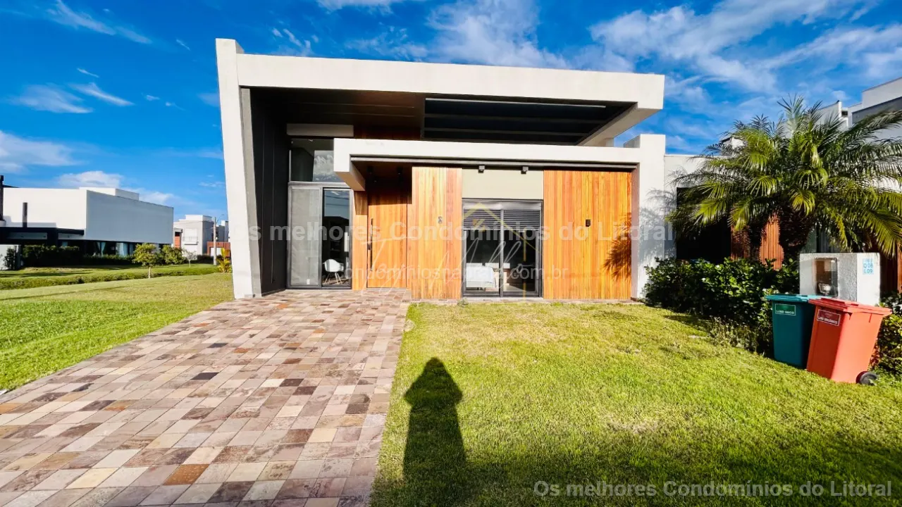 CASA MOBILIADA À VENDA NO CONDOMÍNIO BLUE | 4 SUÍTES | XANGRI-LÁ — Xangri-lá