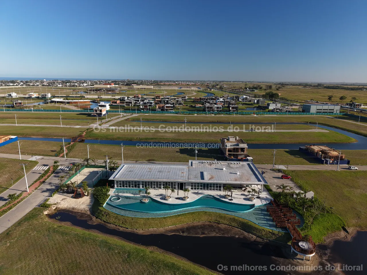 TERRENO À VENDA NO CONDOMÍNIO WAVE | 274,43 m² | FRENTE NORTE | XANGRI-LÁ — Xangri-lá