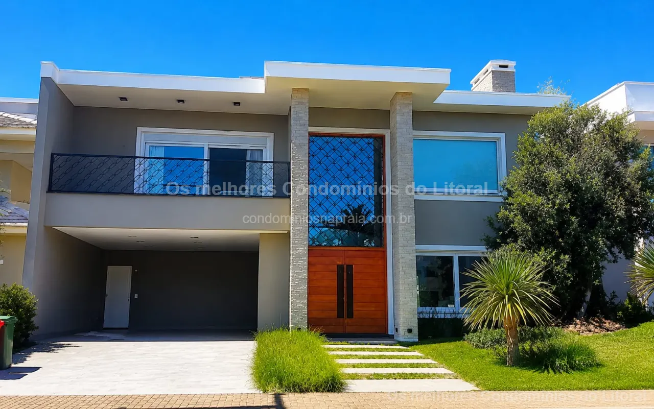CASA À VENDA NO CONDOMÍNIO VELAS DA MARINA | 5 SUÍTES | XANGRI-LÁ — Capão da Canoa
